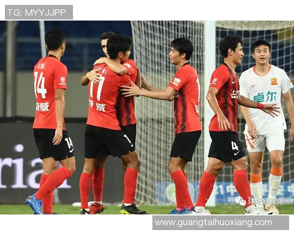 广州足球队以88分领跑奥运会积分榜展现强大实力与团队合作精神